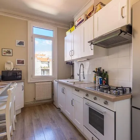 Apartment Climatise Proche Place Comedie Montpellier